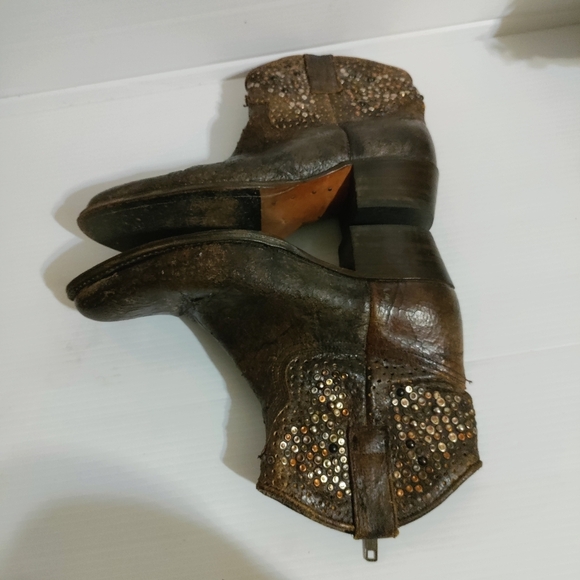 Frye Deborah Studded Boots - Picture 9 of 14